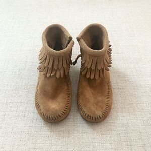 Minnetonka Double Fringe Bootie Size 12